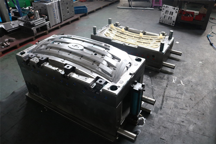 汽車柵格模具